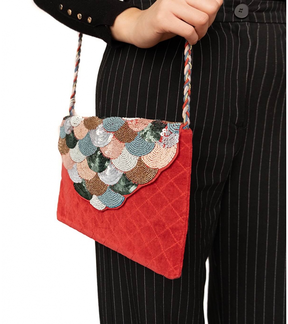 Sac en velours rouge