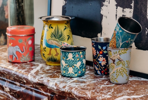 Célébrer l’artisanat de la vallée du Cachemire : la nouvelle collection de vaisselle Jamini